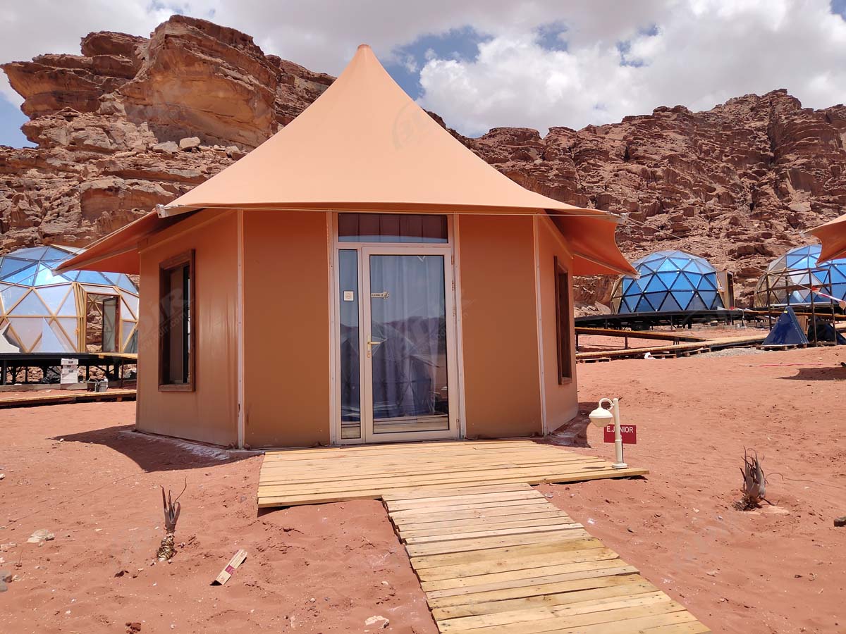 Five Star Tent Hotel in the Oman Desert Nights Camp 4