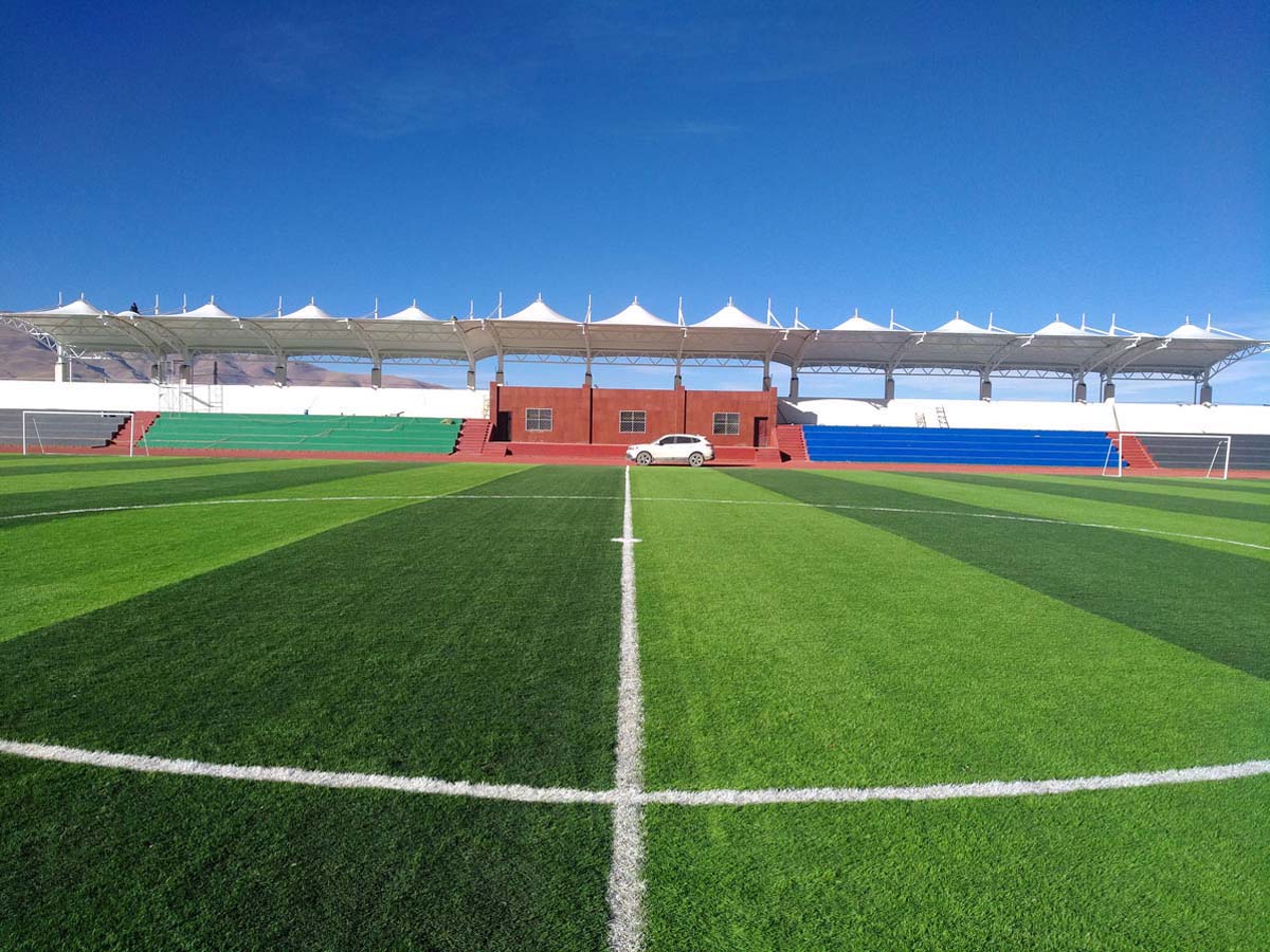 PVDF-Weefseltrekstructuur voor Naqu Middle School Playground Grandstand - Tibet, China