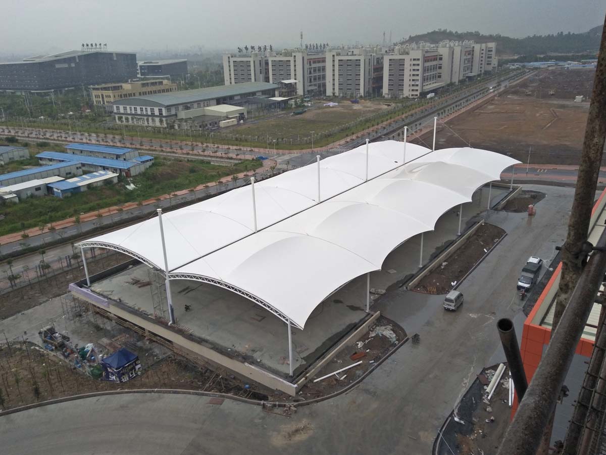 هيكل الشد نسيج PVDF لمواقف السيارات المظلة في مجموعة جيانغ تشونغلي