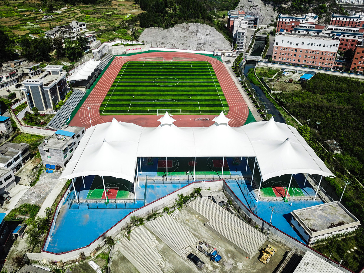 Bangunan Stadion Tahan UV Terbaik Struktur Atap PVDF - Guizhou, China