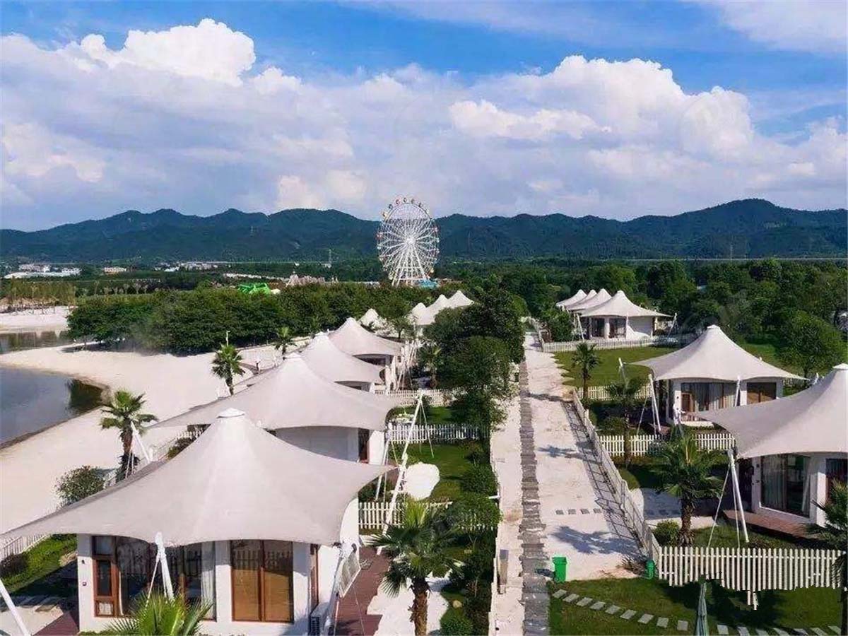 Hotel Tenda Glamping Ramah Lingkungan | Rumah-Rumah Mungil Mewah untuk Lokasi Perkemahan